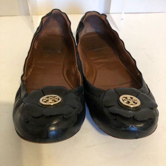 Tory Burch Shelby' flower Flat - Picture 4 of 11
